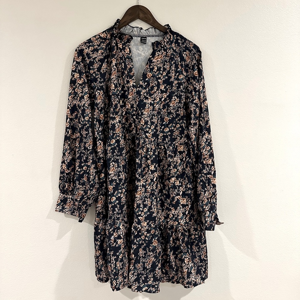 NEVER BEEN WORN, long sleeve floral dress, size large